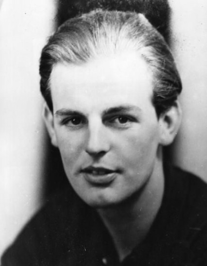 <b>Donald Maclean</b> in 1935 aged 22 - Donald-Maclean-426x548