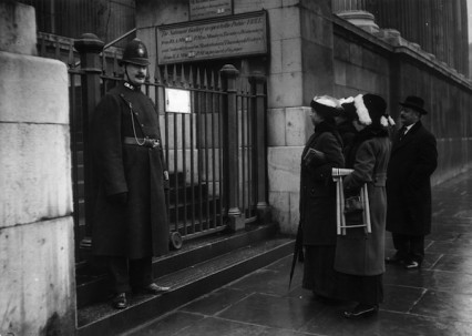 12th March 1914. The National Gallery was closed for two weeks after the attack on the Rokeby Venus.