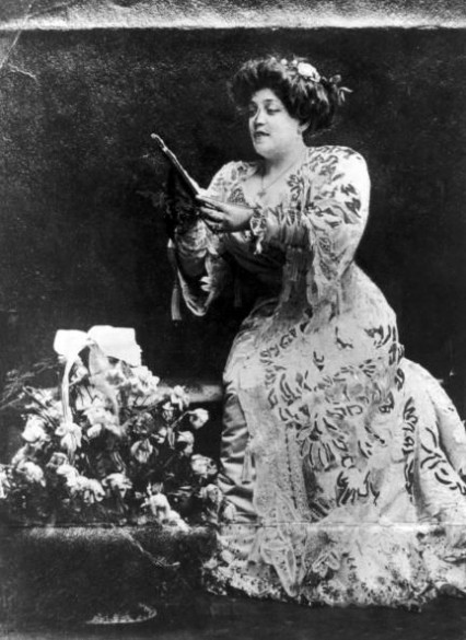 Belle Elmore in 1900, ten years before she was murdered by her husband.