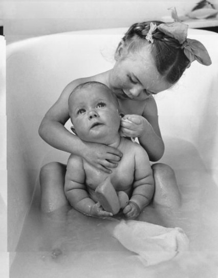 kids-in-bath1