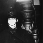 policeman-in-smog-mask