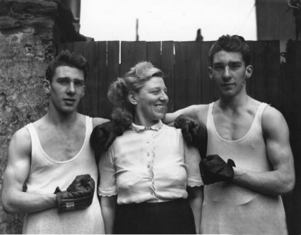 The 'well known sporting brothers' and their mother Violet